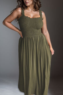  Plus Size Smocked Square Neck Maxi Dress